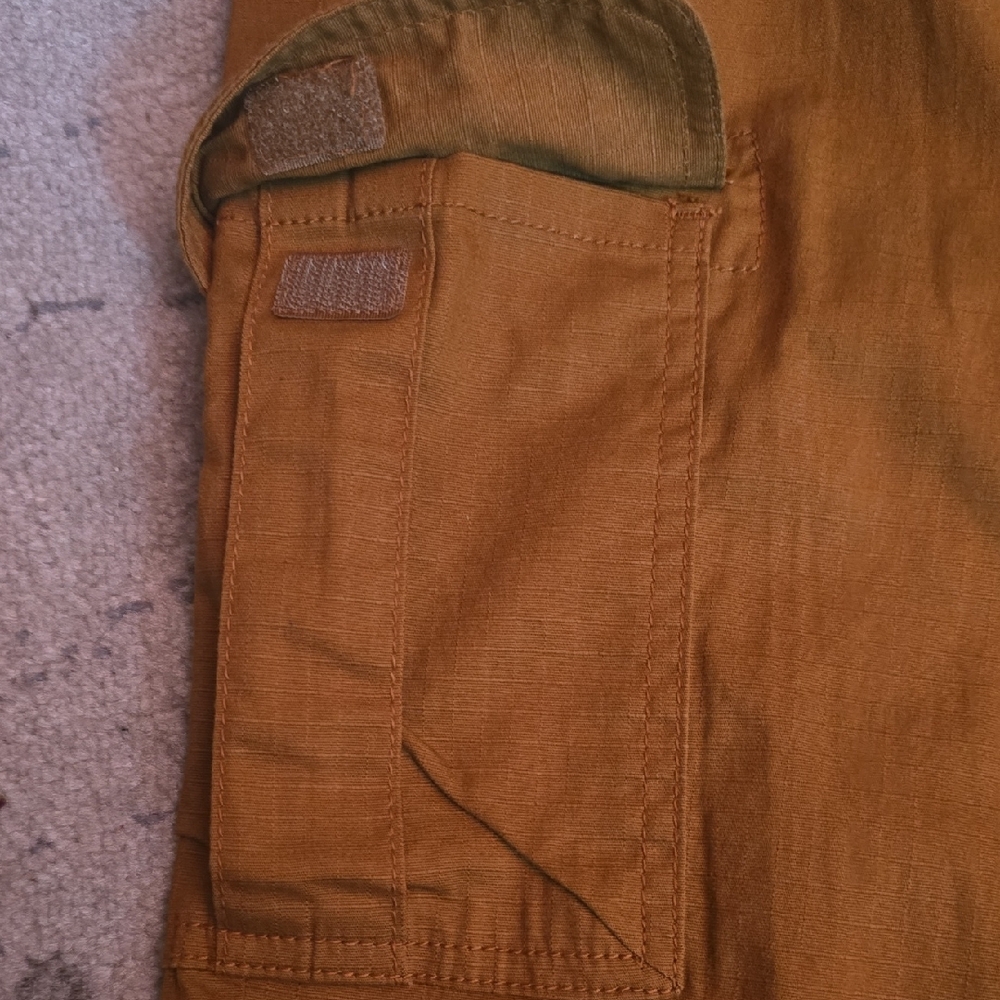 Levi's Cargo Taper Pants Reg Fit Trough Tight To Sligfor Men 18 REG. 29 X 29 NWT - Picture 6 of 16